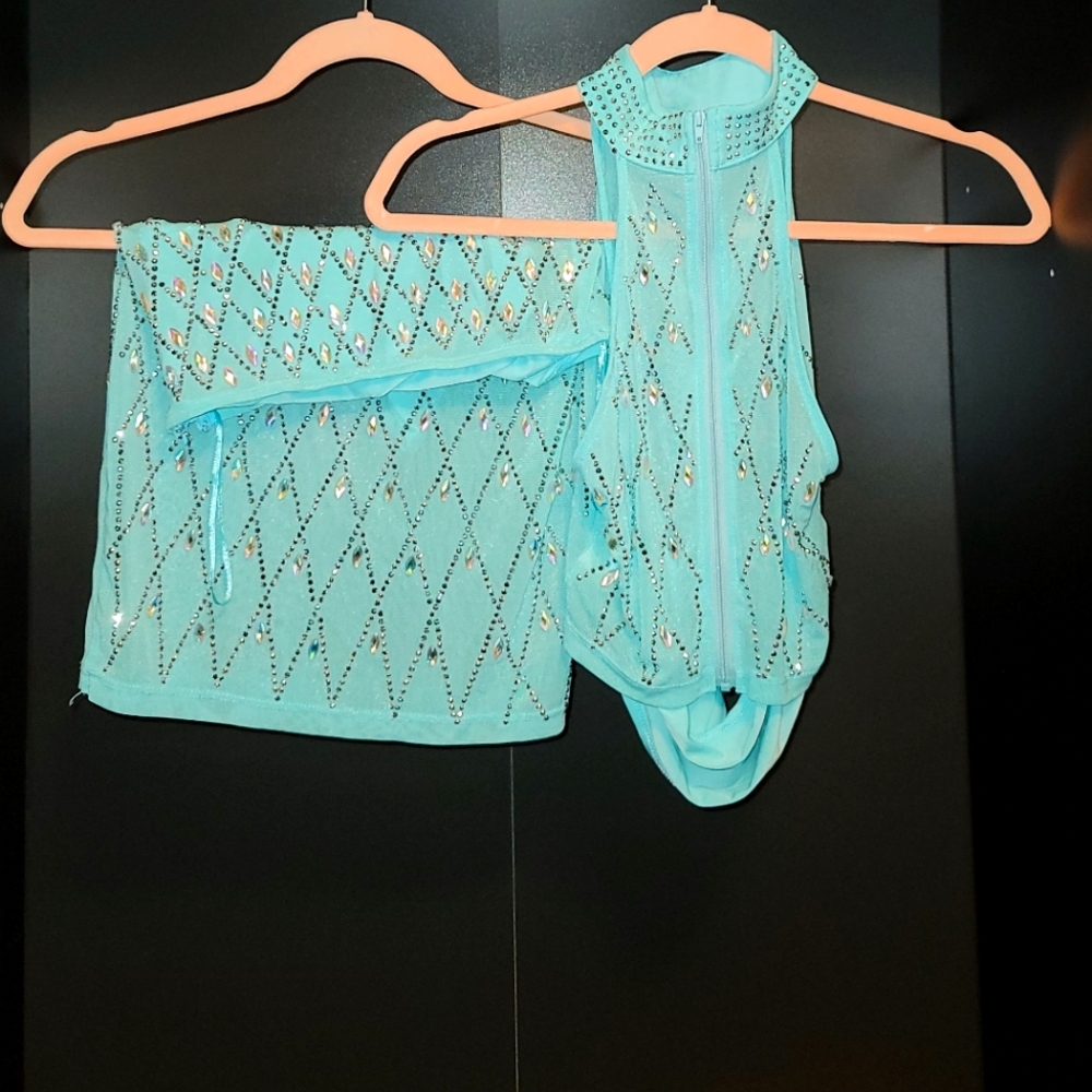 Striking Skirt Set - image 1